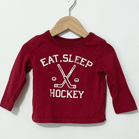 HOCKEY BUNDLE Pittsburgh Penguins bodysuit and pants and more - Picture 6 of 8